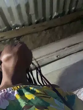 Webcam Model (Dellah27)  is live.Free join now!