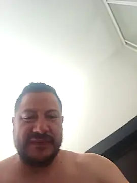 vale_mike Live Webcam on Stripchat