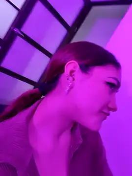 Victoria_Beaumont webcam