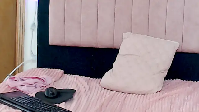 amaryxs (F teen) - DESNUDO EROTICO CON BAÑO DE ESPUMA Y...