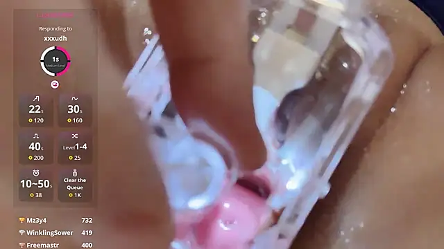 美女yueyue2003在线直播