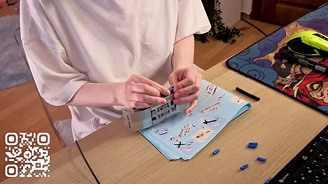 doll_lesli's Stripchat show and profile