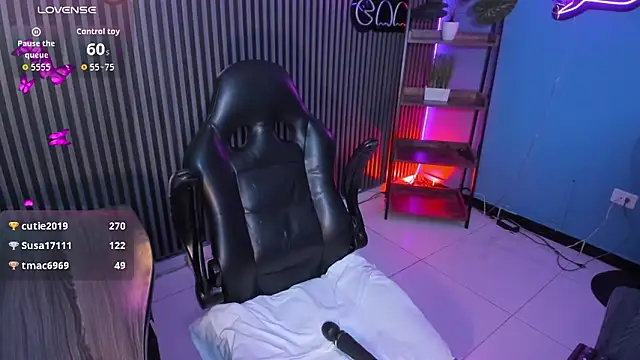 Nahiajhonson_ webcam