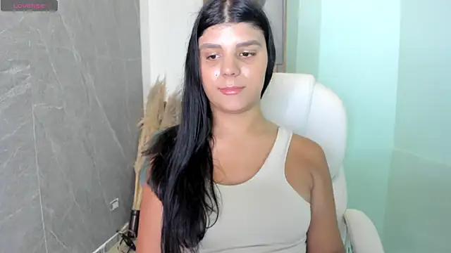 PauliinaBelle_ Live Webcam on Stripchat