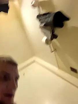 jizzyglizzy92 (Ask my age) - Shoot loads of cum