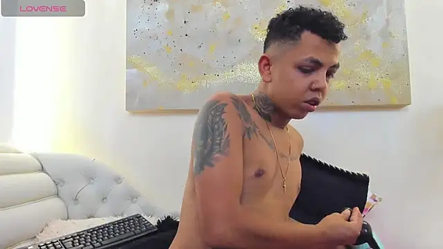 miiarestrepo (T young) - masturbation without panties