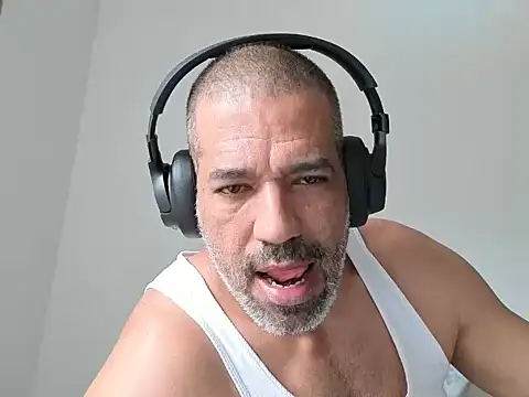 jackbigcock11 webcam