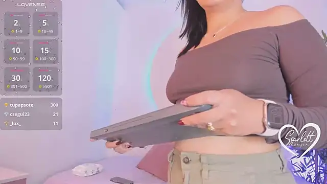 Scarlett_Kiiss webcam