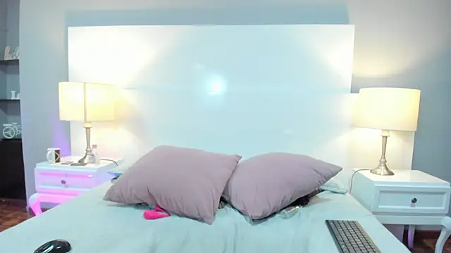 Thecrazyadams_ webcam