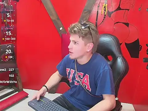 Justiin_and_brianna_BDSM webcam