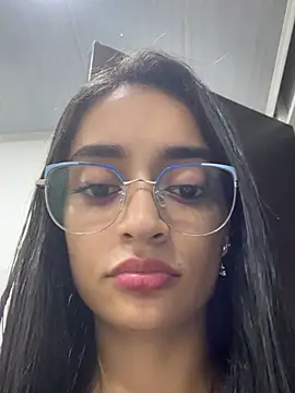 Webcam Model (leilani_X)  is live.Free join now!