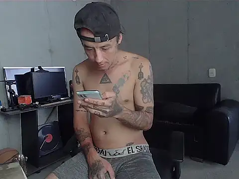patrik_tattoo_ webcam