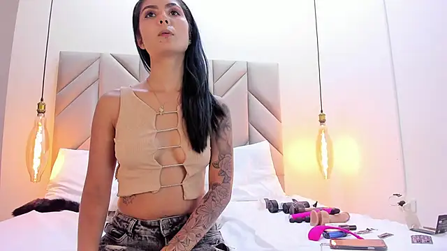 isabellafoox (F young) - REMOVE MY LINGERY