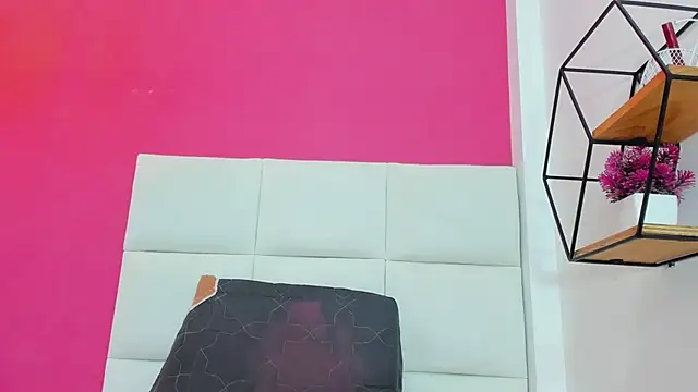 Curly_temptation webcam