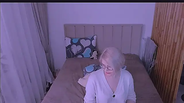 sabrinamacmarren webcam