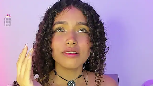 EloiseSweetxx webcam