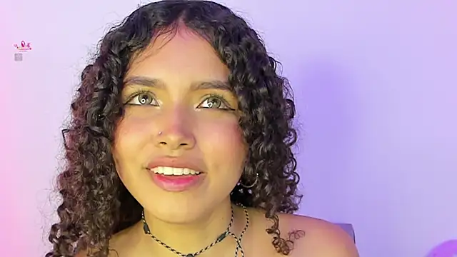 EloiseSweetxx webcam