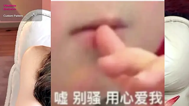 美女JoooJo_在线直播