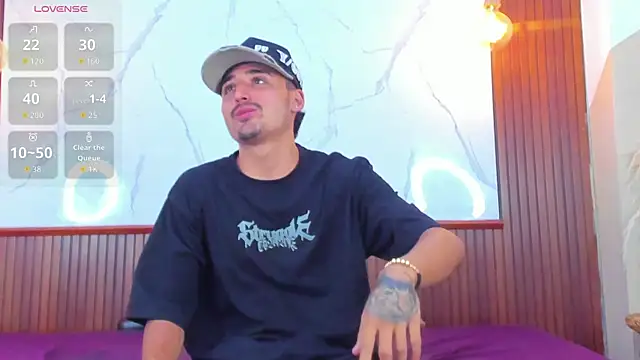 Hadrian_Torres webcam