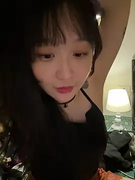 美女Etherealcat33在线直播