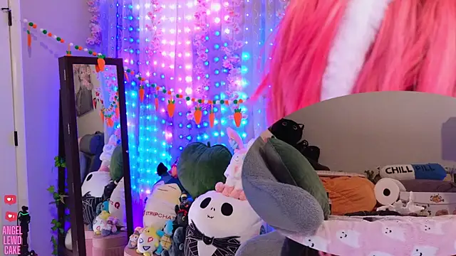 Angel-Lewd-Cake webcam