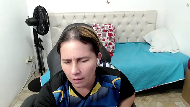 victoria_jones webcam