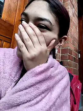 victoria_beaumont (F teen) - Help me go to the BTS concert🎶