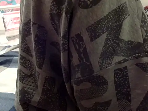 Playroom_queen webcam