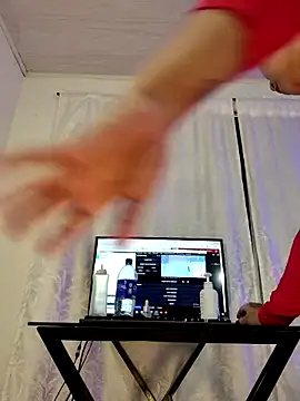 Natural_BIGASS_Nina webcam