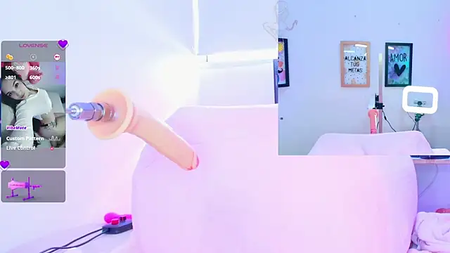 Scarlett-Smile webcam