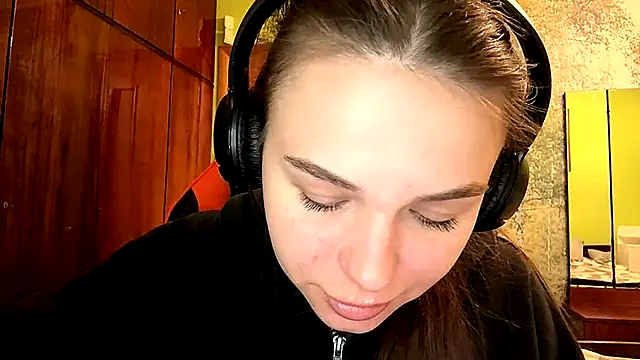 ThedaStrevell webcam