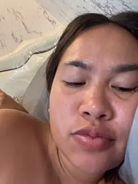 Ponthip live sex cam