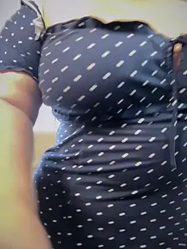 horny_roomiess webcam