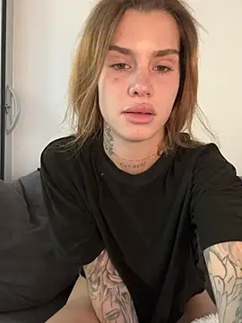 EmiliaCatalina webcam