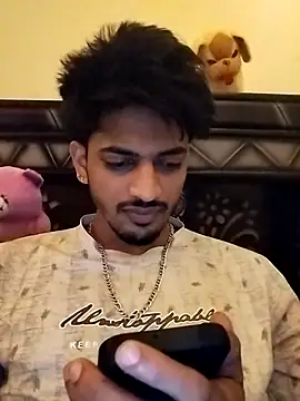 wild_vassu (M young) - Strip & stay naked 😍🔥