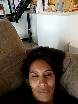 Webcam Model (LizaLorini)  is live.Free join now!