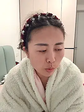 美女zzdd999在线直播