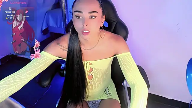 Daniiela_Ember webcam