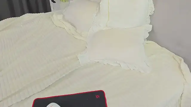 Jessie_Rayne live sex cam