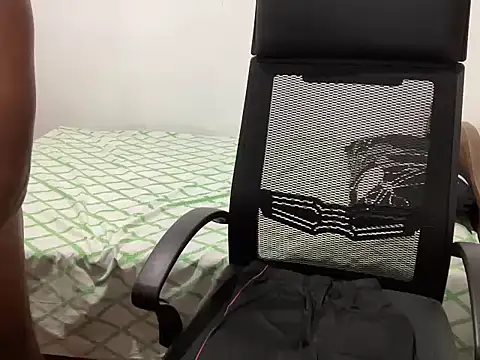 little-monter webcam