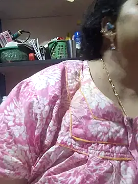 tamilthanushri webcam