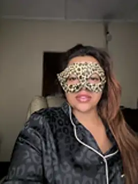 slnatasha (F milf) - 👄 lips closeup