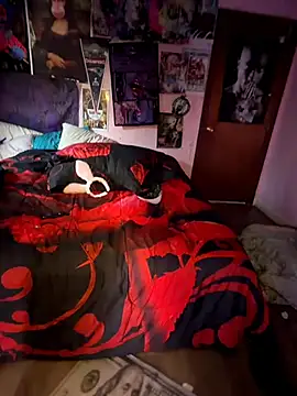 Milfshortcakes webcam