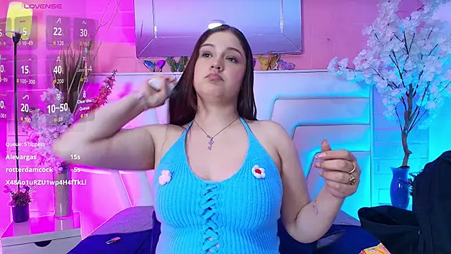 Krystal_Heartss webcam