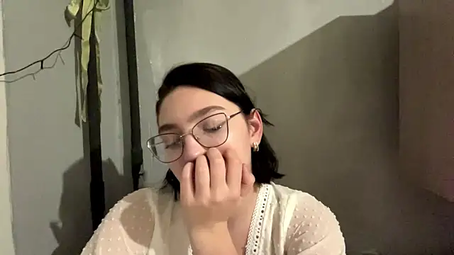 sinfulstarlight - SinfulStarlight's free webcam - UK Sex Cams