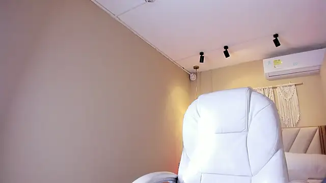 NahimiThompson live sex cam