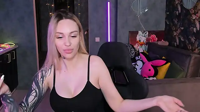 Blckmirrorr live sex cam