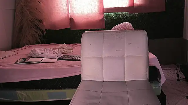 Max_gold Live Webcam on Stripchat