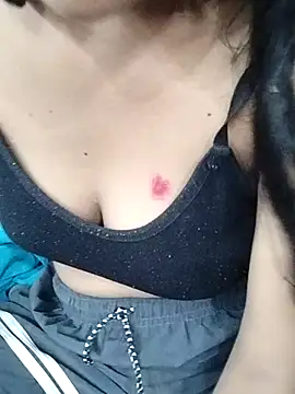 Your_Ayesha56 webcam