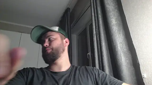 ar4eewal (M young) - New computer